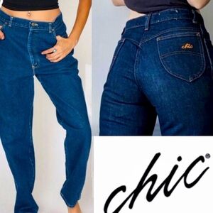 Vintage CHIC Ultra High Rise Mom Jeans Dark Wash Blue Size 30 Flattering Premium